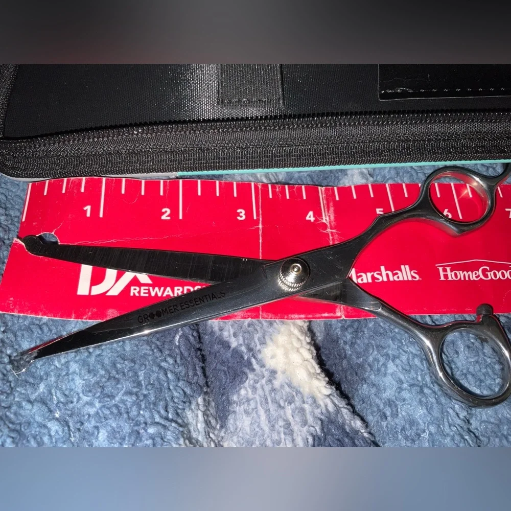 Groomer Essentials Safety Tip Shear BLUNT TIP NEW WITH CASE